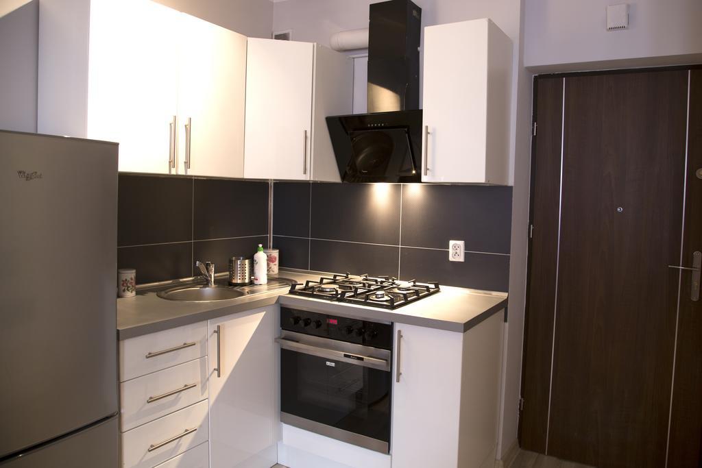 Key Apartments Chmielna Варшава Номер фото