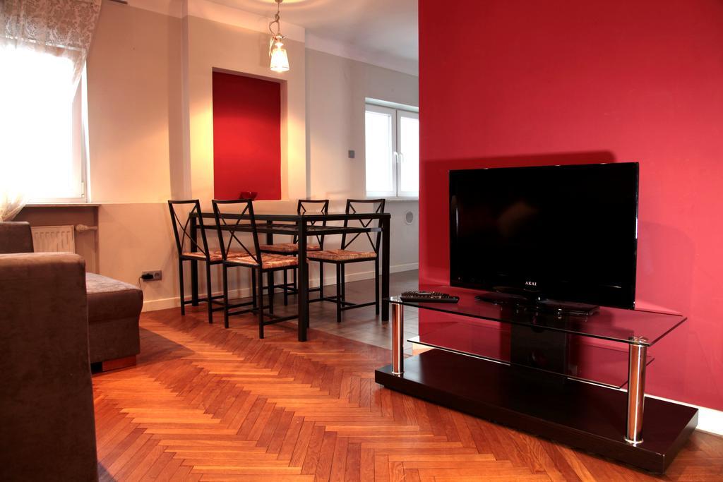 Key Apartments Chmielna Варшава Номер фото
