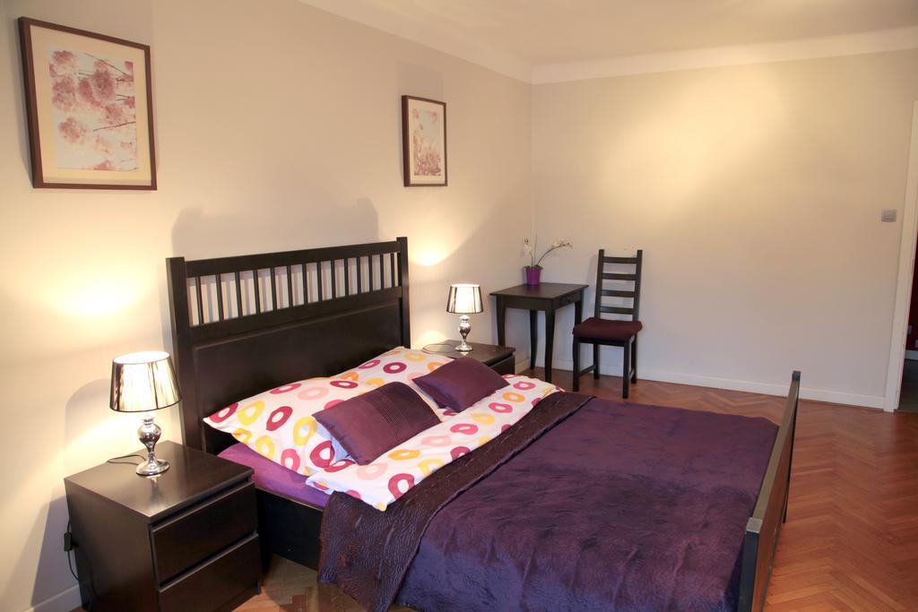 Key Apartments Chmielna Варшава Номер фото